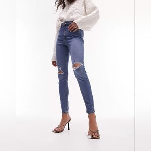 NWT Topshop Jamie jeans with Ripped Knees in mid blue W28 / L28